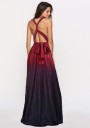 Vestido largo formal con espalda abierta. 8