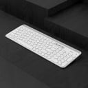 Vezeték nélküli billentyűzet kerek gombokkal és számbillentyűzettel Bluetooth 4.0 és USB 2,4 GHz Alumínium ötvözet és ABS Táplálás 2x AAA 5