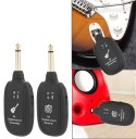 Vezeték nélküli gitárrendszer 13,5 x 4,5 cm UHF 730 MHz 4 csatornás adó és vevő Alacsony késleltetés 4 ms Elektromos gitárhoz, basszusgitárhoz 2
