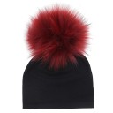 Vinterhatt för barn med färgglada pompoms J3029 6
