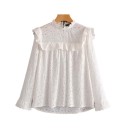 Vit perforerad blus 1