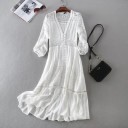 Vita dam sommar boho klänningar med spetsinsatser Knapplås V-ringning och långa ärmar Kjol med volang Bomull och polyester 1