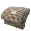 Warme geruite deken 200 x 230 cm 1,6 kg Grote zachte deken met dikke stitching Luchtige oppervlakte voor maximaal thuiscomfort 5