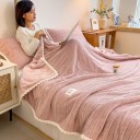 Wärmende Winterdecke 150 x 200 cm Weiche, flauschige Decke für Bett und Sofa Sanfte Oberfläche, angenehm im Griff Warme, ganzjährige Decke für den Haushalt 5
