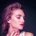 Wireless In-Ear Headphones with Charging Case and Display for Music and Calls Bluetooth 5.0 6 Hours Battery Life Case and Tips Included 4