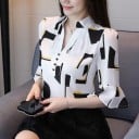 Witte blouse voor dames met A1-patroon 1
