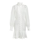 Witte jurk met perforaties 1