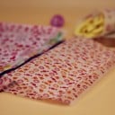 Woskowany papier spożywczy do pakowania przekąsek i słodyczy Podkładka pod smażone potrawy Wymiar 21,5 x 25 cm Opakowanie 50 szt. 12
