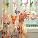Záclona s potiskem motýlů 200x100 cm polyester průhledná bílá s barevnými motýly a kvítky do dětského pokoje a ložnice 2