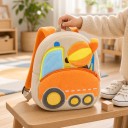 Zaino beige per bambini 26 x 24 x 10 cm con mescolatore arancione e canaletta tridimensionale con due tasche con zip e spallacci arancioni 4