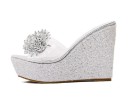 Zapatillas de mujer con purpurina y plataforma alta con decoración 14