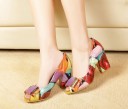Zapatos de salón de piel para mujer con estampado 7