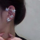 Záušnice bez przekłuwania na lewe ucho 1 szt Ear climber z czterema motylkami i cyrkoniami Stop metalu cynowego Kolor srebrny dla kobiet 3