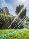 Zavlažovací plochá kropící hadice 10 m s rychlospojkou a koncovou maticí zelená pro zalévání trávníku, zahrady a květinových záhonů 5