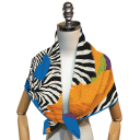 Zèbre mythique dans une histoire en soie Foulard multifonction carré pour la tête, le cou et le corps Déclaration de mode féminine 5