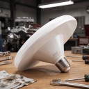 Žiarovka UFO E27 Plochý guľatý tvar s kuželovým hrdlom 30 W 10,5 x 8 cm Hliník a polykarbonát Biele prevedenie Pre sieťové napätie 220 V 5