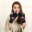 Zimowe rękawiczki damskie z bożonarodzeniowym wzorem 7