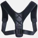 Zwarte, verstelbare, ademende houdingcorrector voor mannen en vrouwen. Verlichting van rugpijn. Ondersteuning van de wervelkolom. Orthopedische rugband voor dagelijks gebruik. 1