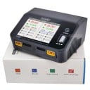 Zweikanalige Balanceladegerät M6DAC mit 3,5 Zoll IPS-Display, 2x 15 A, AC 200 W / DC 700 W, 12,7 x 10,6 x 5,7 cm, EU-Stecker 1