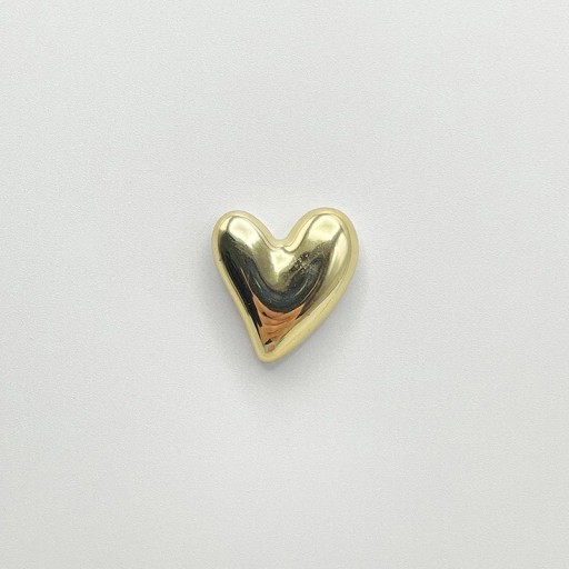 10 ks doplňky na crocs metalová srdíčka dekorace na obuv lesklý kovový design ozdoby do děr bot s hladkým povrchem