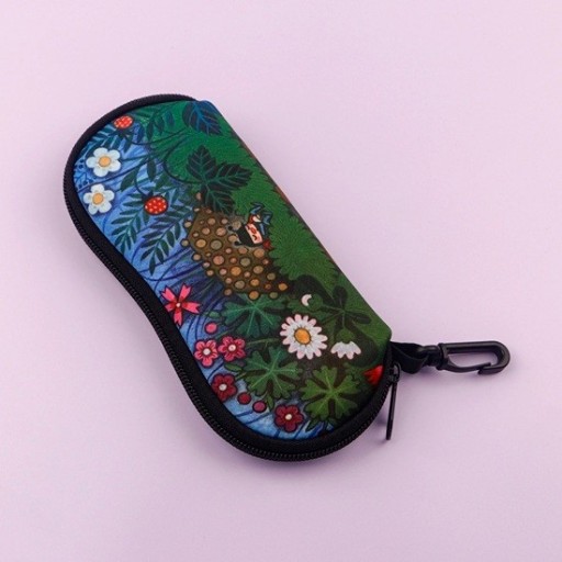 Glasögonfodral 17,9 x 8,5 cm med motiv av igelkott i skogen Blommönster Glasögonskydd Dragkedja Karbinhake för upphängning