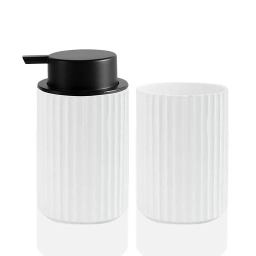 Set med vit tvålpump och koppar för tandborstar eller andra badrumstillbehör Badrumsutrustning