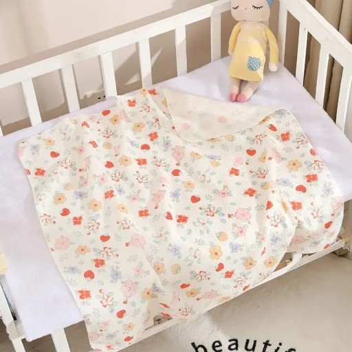 Bomullsfilt för spjälsängen 80x80 cm för nyfödda och mammor Blom- och jordgubbsmönster Lätta filtar tillverkade av andningsbart tyg
