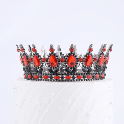 Svart tårtkrona 12,5 x 5,3 cm Färgade stenar Elegant tårtdekoration Födelsedagsfest Prinsessmotiv