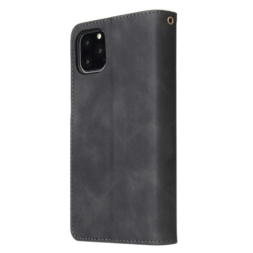Läderfodral för iPhone 17 Pro Plånboksdesign Magnetisk vikbar skyddande skal med fack