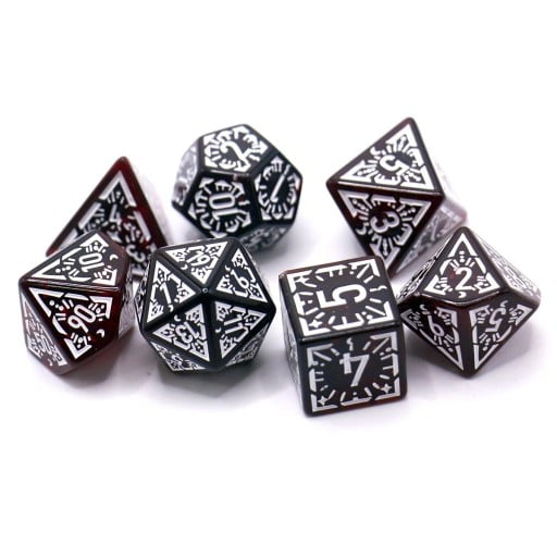 Genomskinliga tärningar 7 st Mörkröda fantasy tärningar för Drakdunge RPG bordsspel och spelaftnar