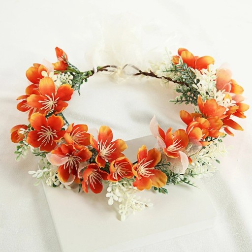 Blomsterkrans till håret Orange blommande ängsblommor Naturlig hårdekoration med band Romantisk sommarblomsterdekoration