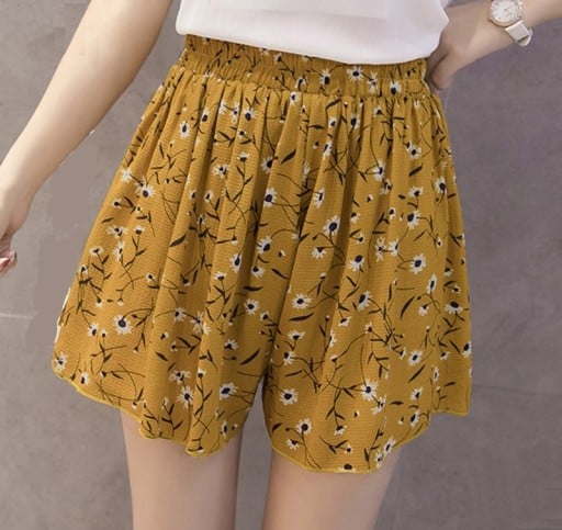 Damshorts med blommor A711