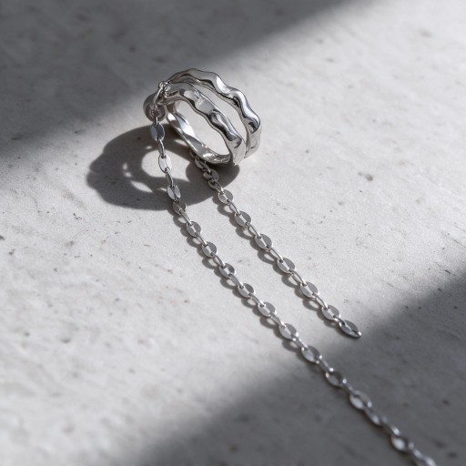 Cuff-uri pentru ureche fără piercing 1 buc Ear cuff cu lanțuri lungi Manșetă dublă ondulată pentru cartilaj Metal Culoare argintie pentru femei