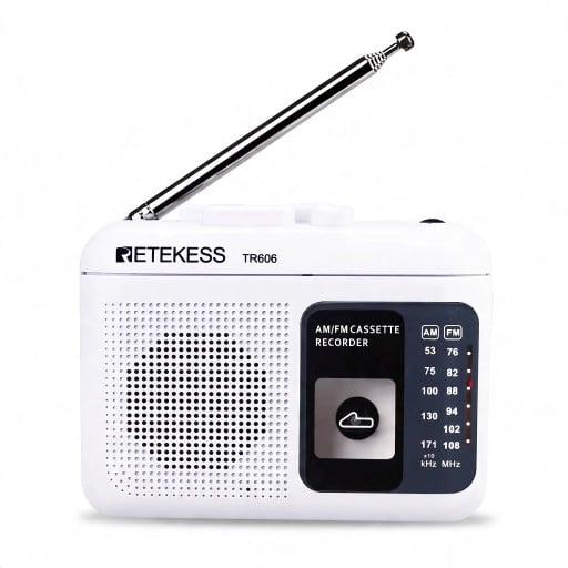 Přenosný kazetový přehrávač s AM FM rádiem a nahráváním Retekess TR606 12 x 9 cm Jack 3,5 mm Bílý Napájení USB i AA na cesty a domů