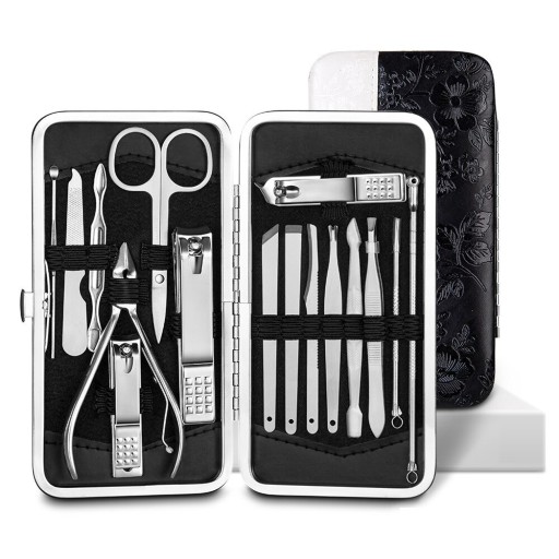 16 Piece Manicure and Pedicure Set