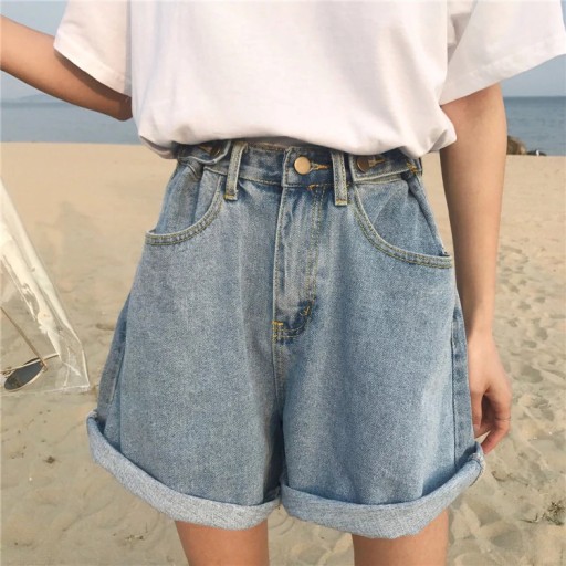 Snygga jeansshorts för kvinnor
