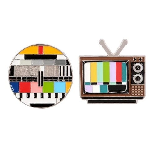 2 db retro TV tesztkép fém kitűző készlet zománcozott kitűző színes kitűző ruházathoz hátizsák kiegészítő