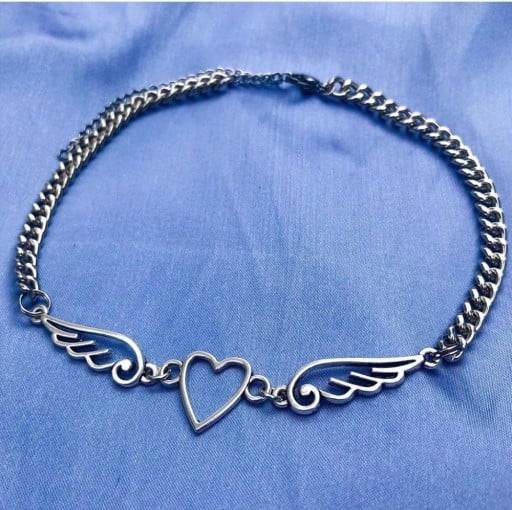 Kvinnors choker med hjärta