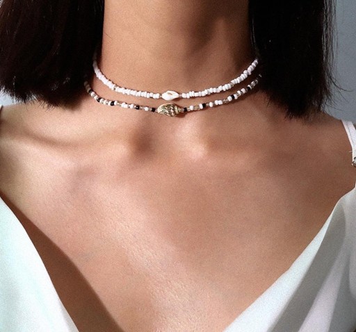 Kvinnors pärlhalsband med skal