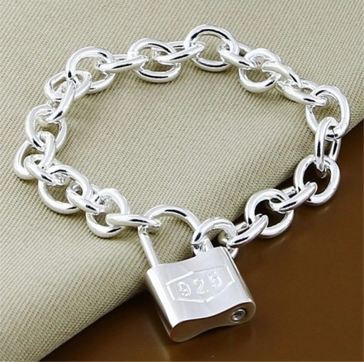 Kvinnors massivt armband med lås