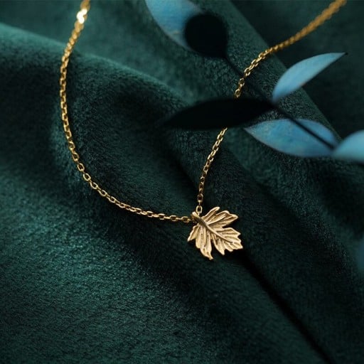 Damhalsband med blad G540