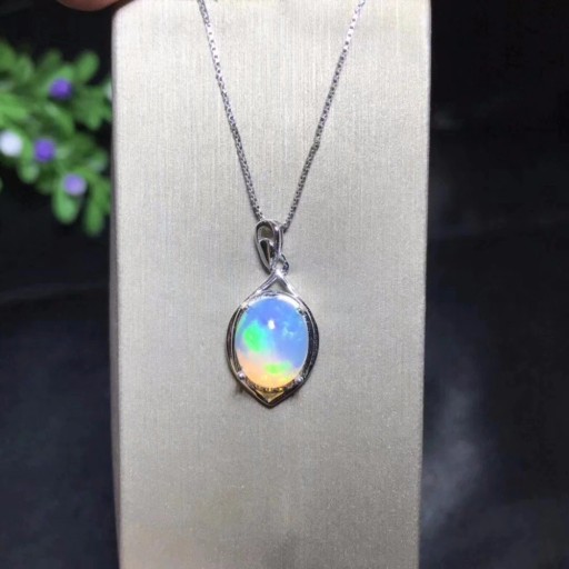 Damhalsband med hänge D531