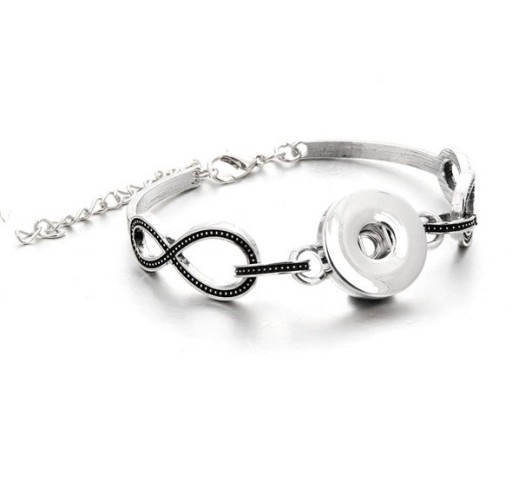 Stilfullt armband för kvinnor KARLA