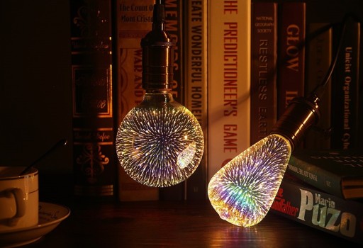 3D dekoratívna Vianočná žiarovka s ohňostrojmi vo vnútri J467