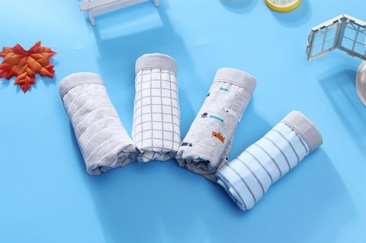 4 un - Boxershorts para rapazes com estampado adorável Bryan