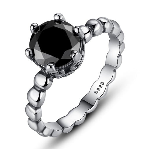 Elegant silverring med zirkon