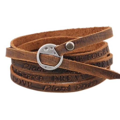 Läderarmband med inskription