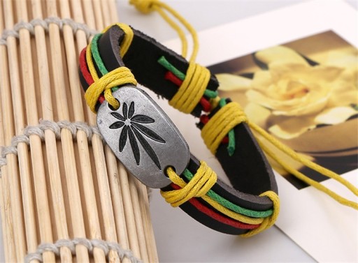 Populärt jamaicanskt armband i äkta läder