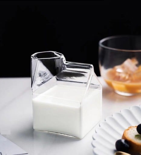 Mjölkkartong i glas