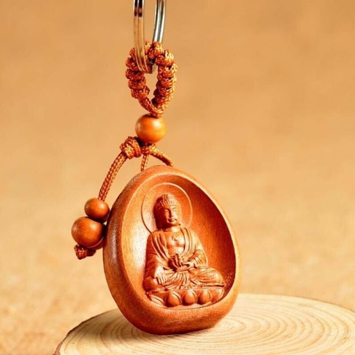 Trähänge med Buddha